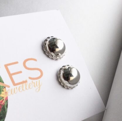 Sterling silver domed twisted wire border stud