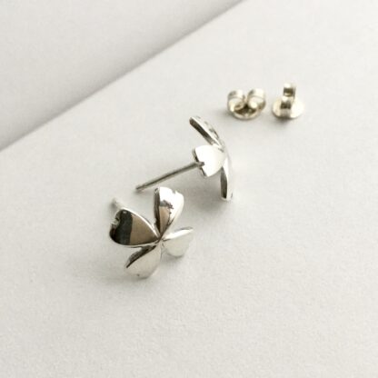 Sterling silver flower stud earrings