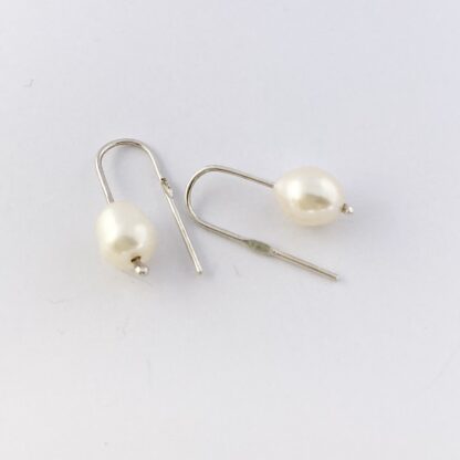 Freshwater pearl & sterling silver drop earrings