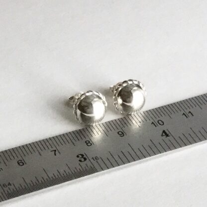 Sterling silver domed twisted wire border stud