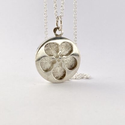 Sterling silver flower pierced charm pendant & chain