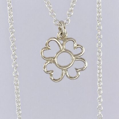 Sterling silver four leaf clover charm pendant & chain