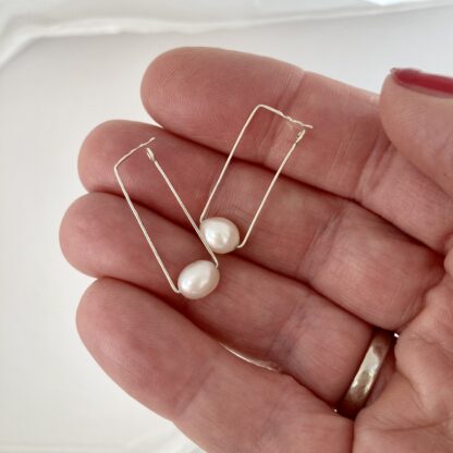 Freshwater pearl hoop earrings